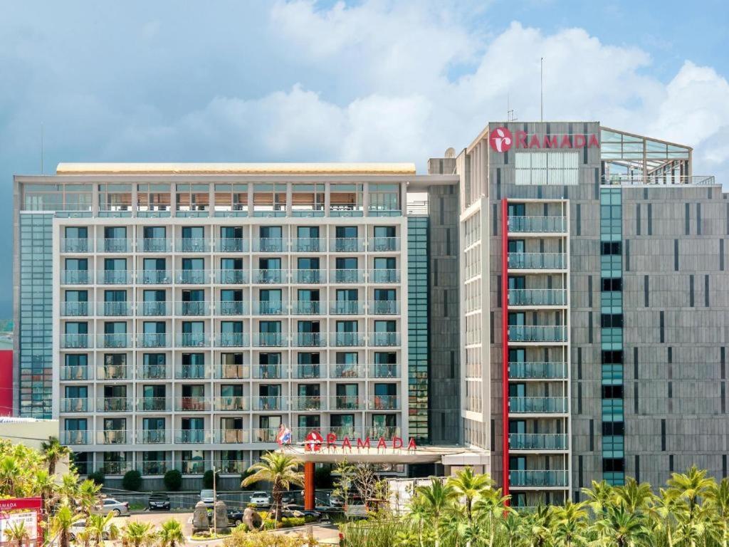 Ramada By Wyndham Jeju Hamdeok Hotel Exterior foto